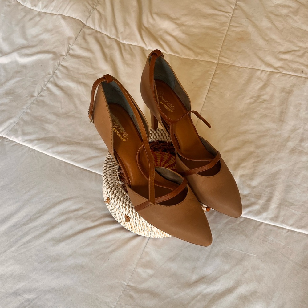 Seychelles Tan Heeled Shoes